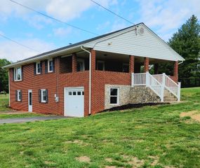 3829 Old Franklin Turnpike, Glade Hill, VA 24092