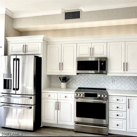 410 Bayfront PL 2503, Naples, FL 34102