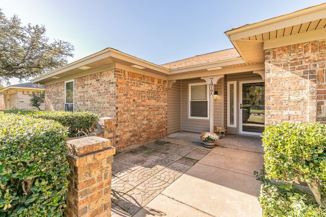 7417 Timberhill Drive, North Richland Hills, TX 76182