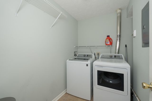 70 Creekwood Drive, 9, Wilder, KY 41071