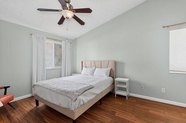 70 Creekwood Drive, 9, Wilder, KY 41071