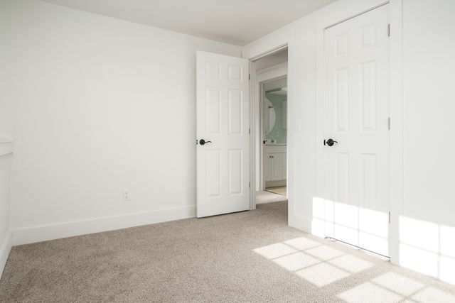 617 E 3rd Street, Byron, IL 61010