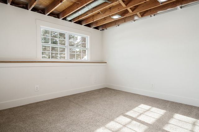 617 E 3rd Street, Byron, IL 61010