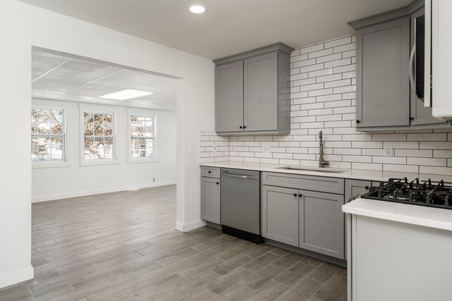 617 E 3rd Street, Byron, IL 61010