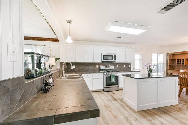 16423 Mossy Grove, Humble, TX 77346