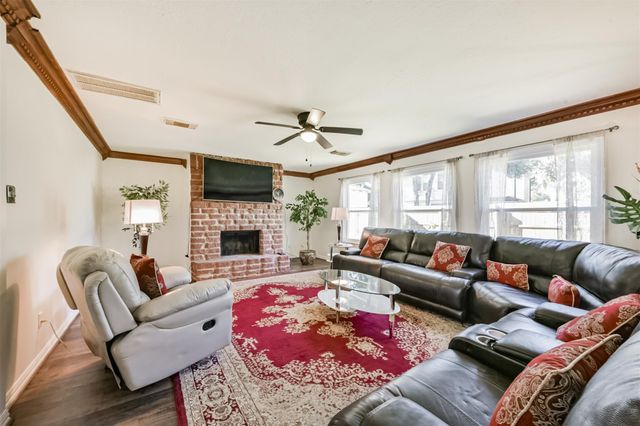 16423 Mossy Grove, Humble, TX 77346