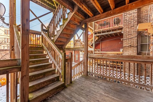 7628 S Essex Avenue 1N, Chicago, IL 60649