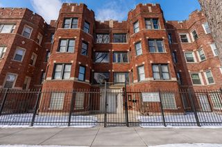 7628 S Essex Avenue 1N, Chicago, IL 60649