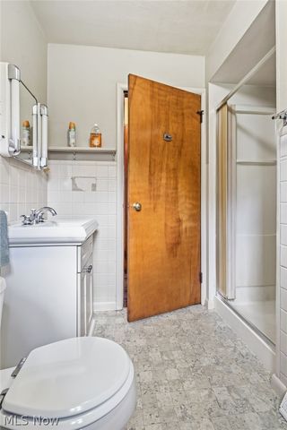 9864 Louisville Street NE, Louisville, OH 44710