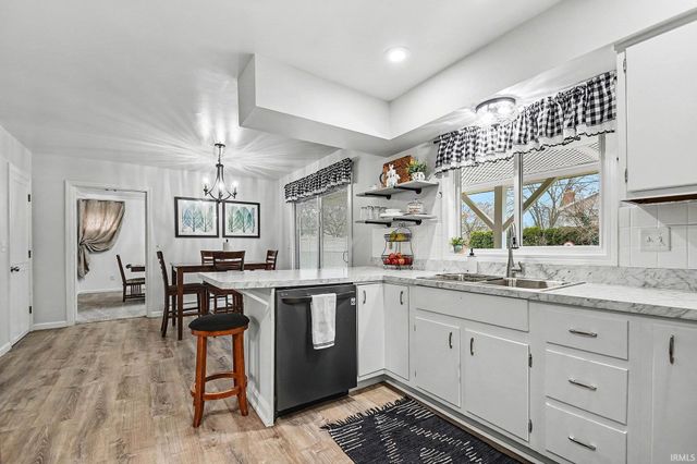 15640 Springmill Drive, Mishawaka, IN 46545