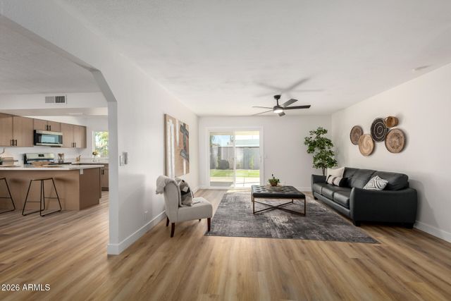 402 W EL PRADO Road, Chandler, AZ 85225