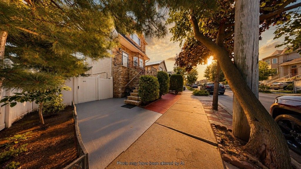 810 Nugent Avenue, New York City, NY 10306