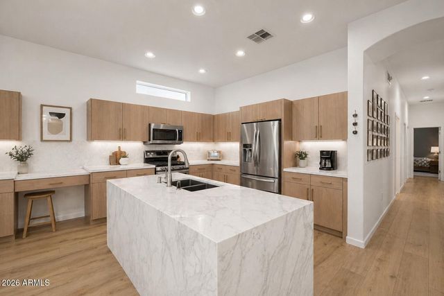 23935 N 80TH Drive, Peoria, AZ 85383