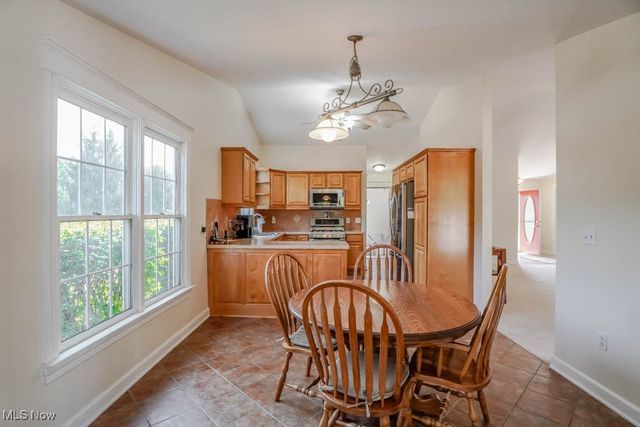 545 E Maple Street, Hartville, OH 44632