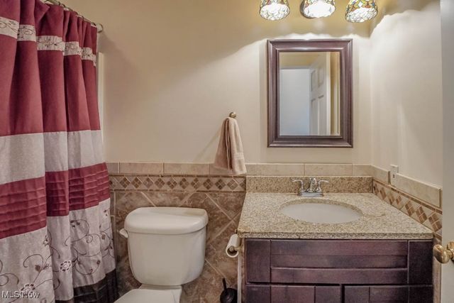 545 E Maple Street, Hartville, OH 44632