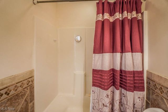 545 E Maple Street, Hartville, OH 44632