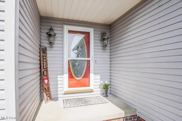 545 E Maple Street, Hartville, OH 44632