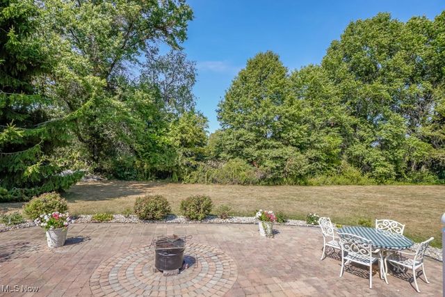 545 E Maple Street, Hartville, OH 44632