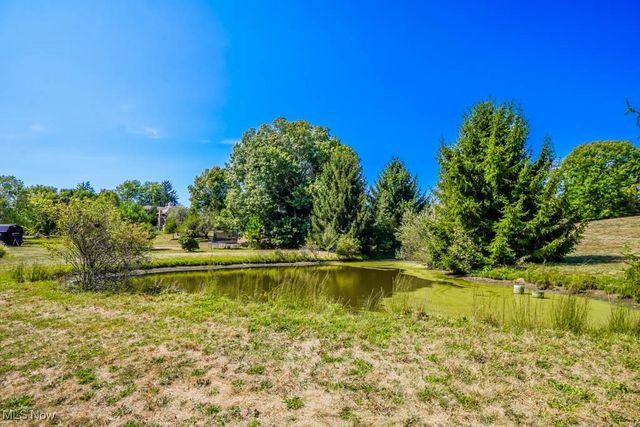 545 E Maple Street, Hartville, OH 44632