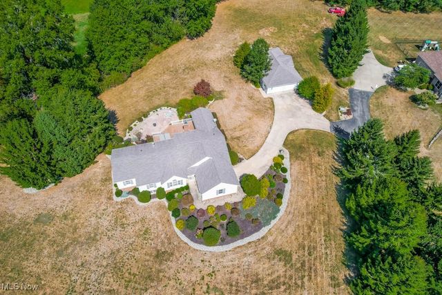 545 E Maple Street, Hartville, OH 44632