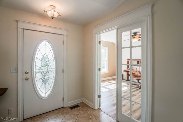 545 E Maple Street, Hartville, OH 44632