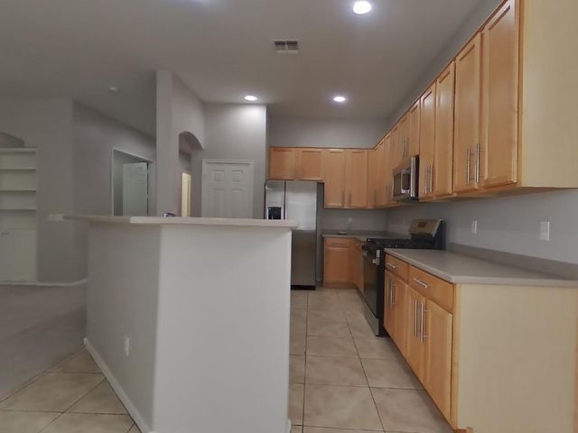 7251 W Paradise Lane, Peoria, AZ 85382