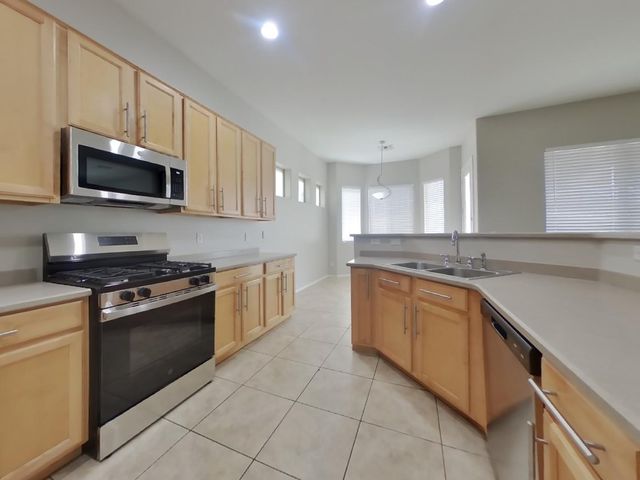 7251 W Paradise Lane, Peoria, AZ 85382