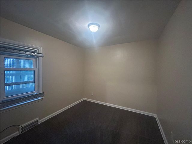 5290 University Place, Detroit, MI 48224