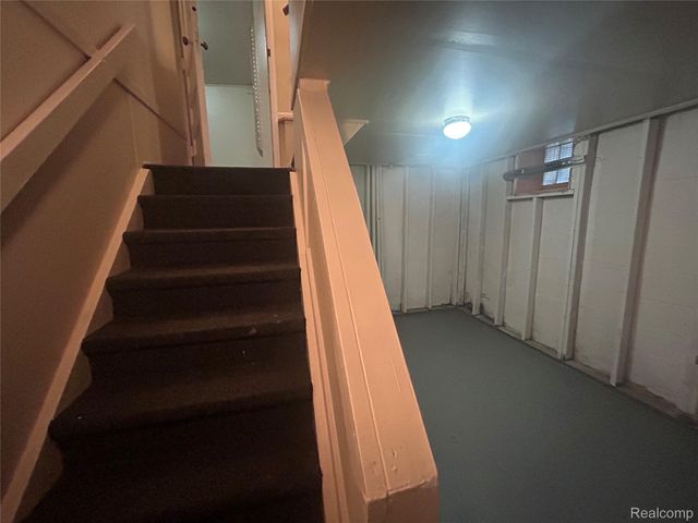 5290 University Place, Detroit, MI 48224