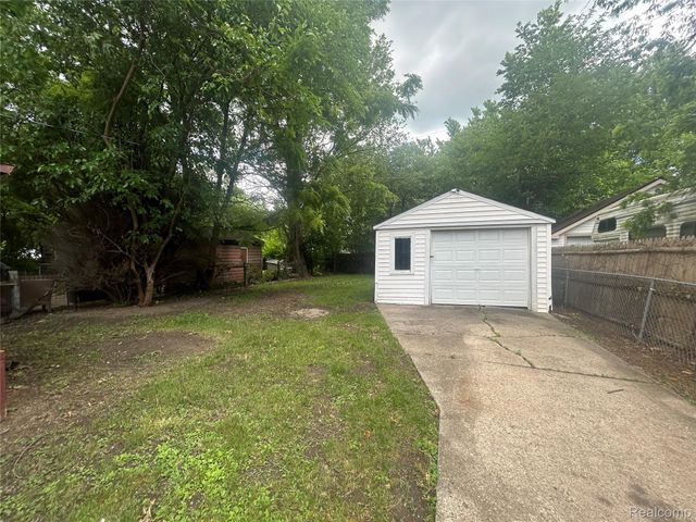 5290 University Place, Detroit, MI 48224
