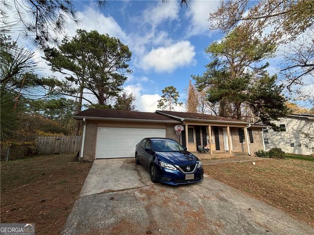 2195 Rochelle Way, South Fulton, GA 30349