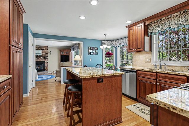 39 South Ridge Trail, Perinton, NY 14450