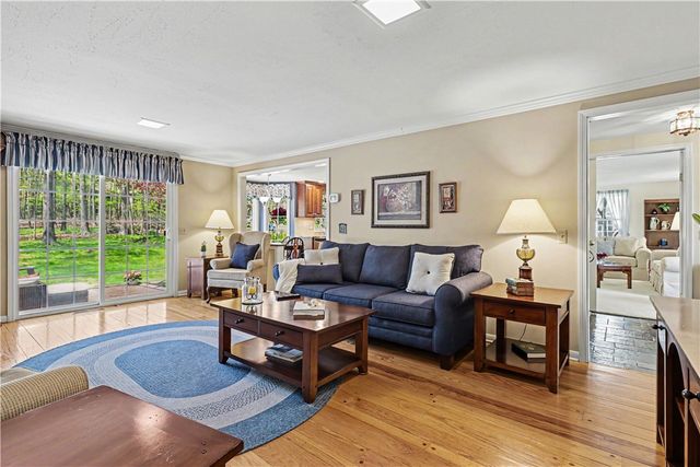 39 South Ridge Trail, Perinton, NY 14450