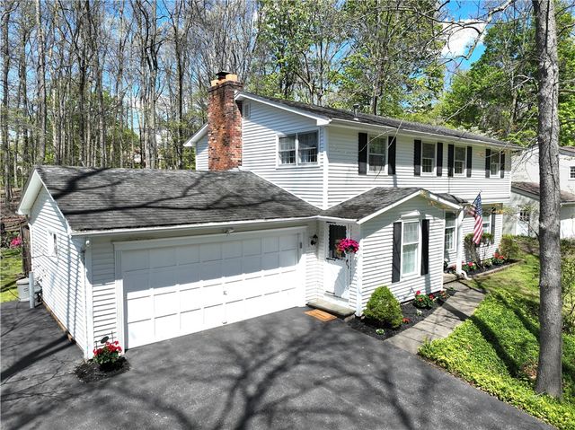 39 South Ridge Trail, Perinton, NY 14450