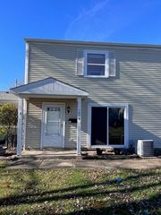 183 Judith Court B, Bartlett, IL 60103