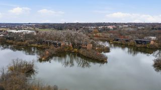 5512 E Lake Drive C, Lisle, IL 60532