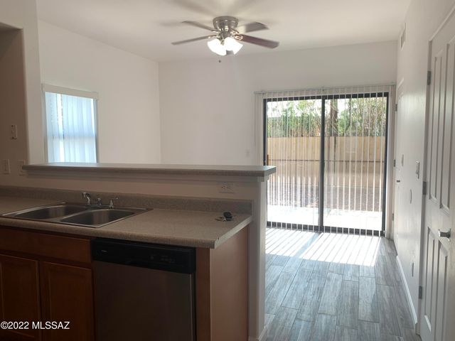 1741 E Hedrick Drive, Tucson, AZ 85719