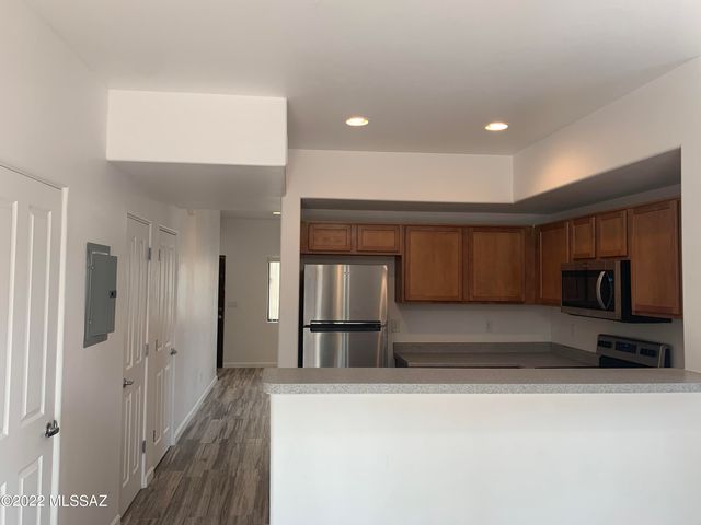 1741 E Hedrick Drive, Tucson, AZ 85719