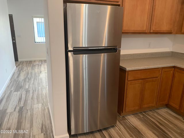 1741 E Hedrick Drive, Tucson, AZ 85719