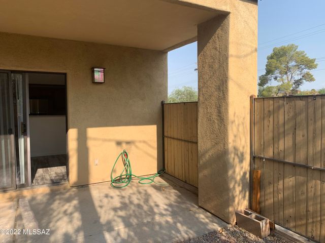 1741 E Hedrick Drive, Tucson, AZ 85719