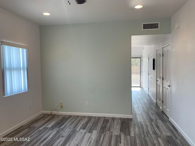 1741 E Hedrick Drive, Tucson, AZ 85719