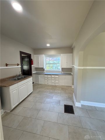 1454 N Euclid Avenue, Dayton, OH 45406