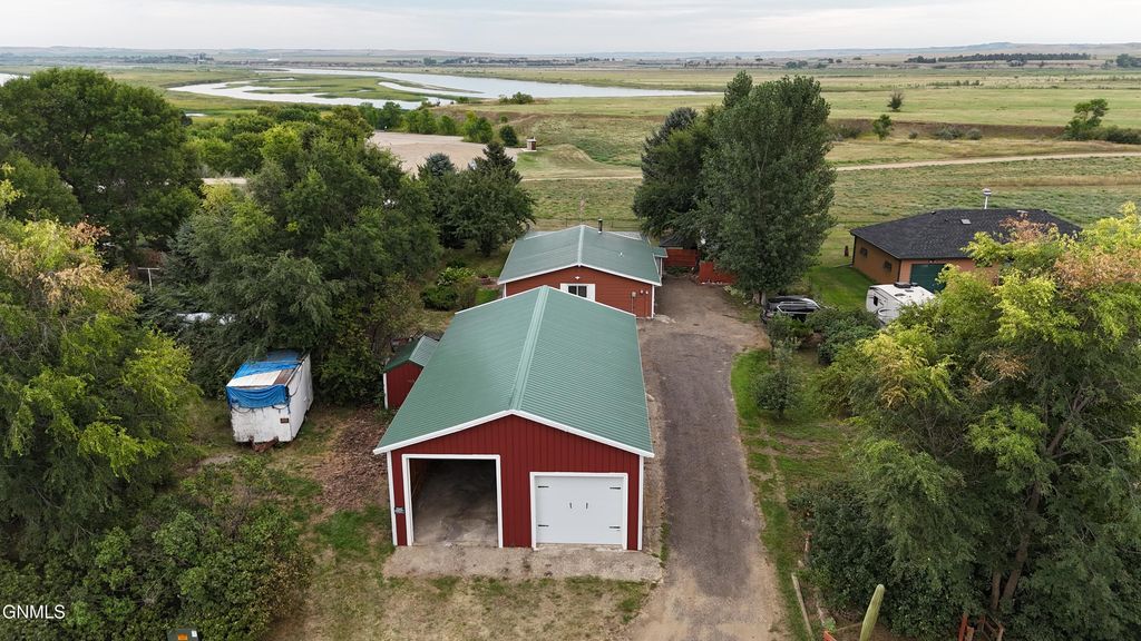 6308 8th Avenue, Fort Rice, ND 58554 photo 2