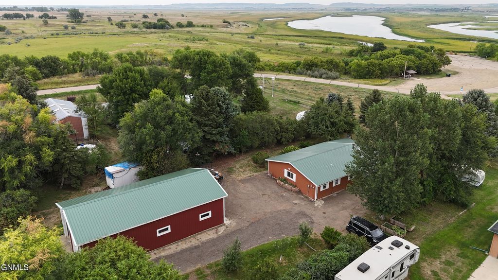 6308 8th Avenue, Fort Rice, ND 58554 photo 4