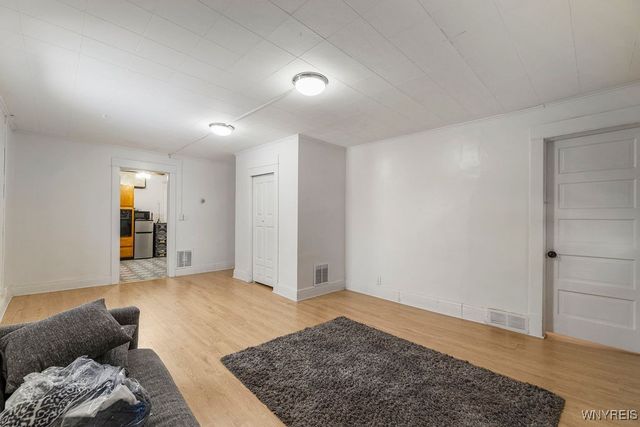 16 Harriet Avenue, Buffalo, NY 14215