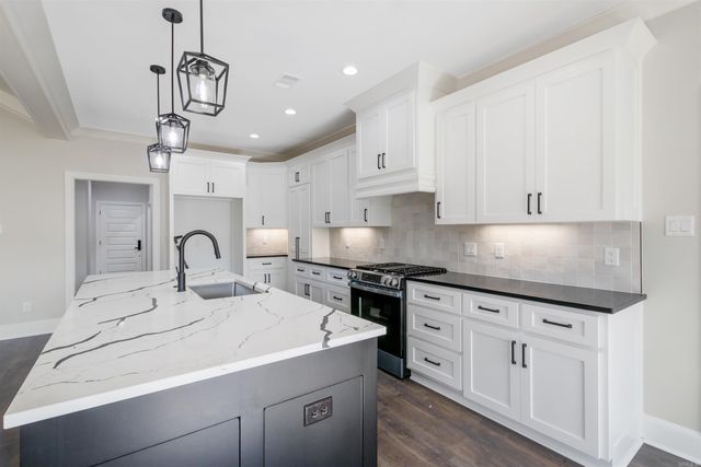 517 Valley Oak Drive, Sherwood, AR 72120