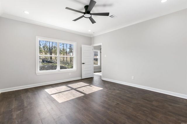 517 Valley Oak Drive, Sherwood, AR 72120