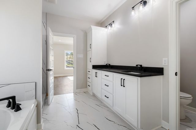 517 Valley Oak Drive, Sherwood, AR 72120