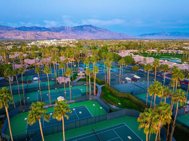 337 Red River Road, Palm Desert, CA 92211