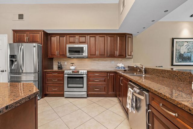 337 Red River Road, Palm Desert, CA 92211